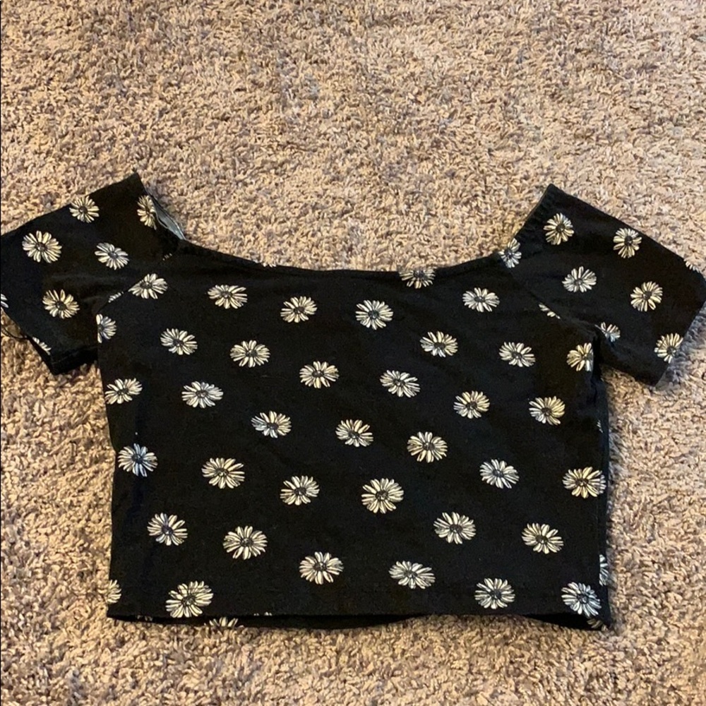 Forever 21 crop floral Size M